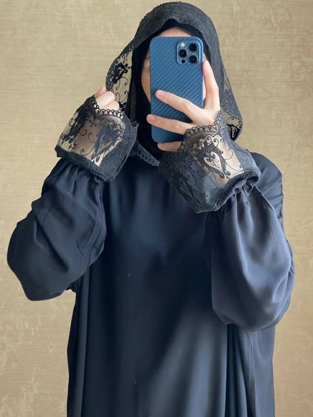 Abaya Yusr